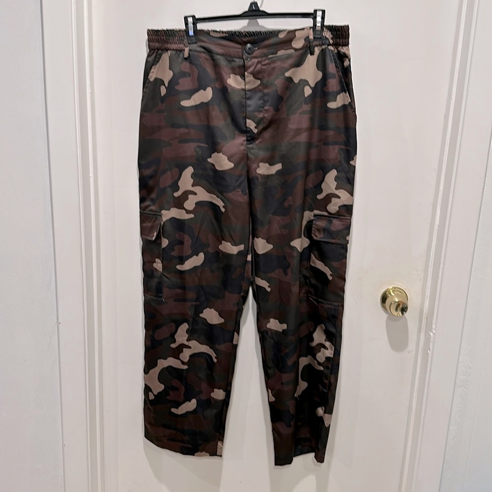 Silky Camo Cargo Pants